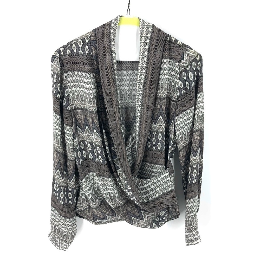 L’Agence Wrap Top Shirt Printed Long Sleeve Gray Blouse Size XS / 0 FLAW